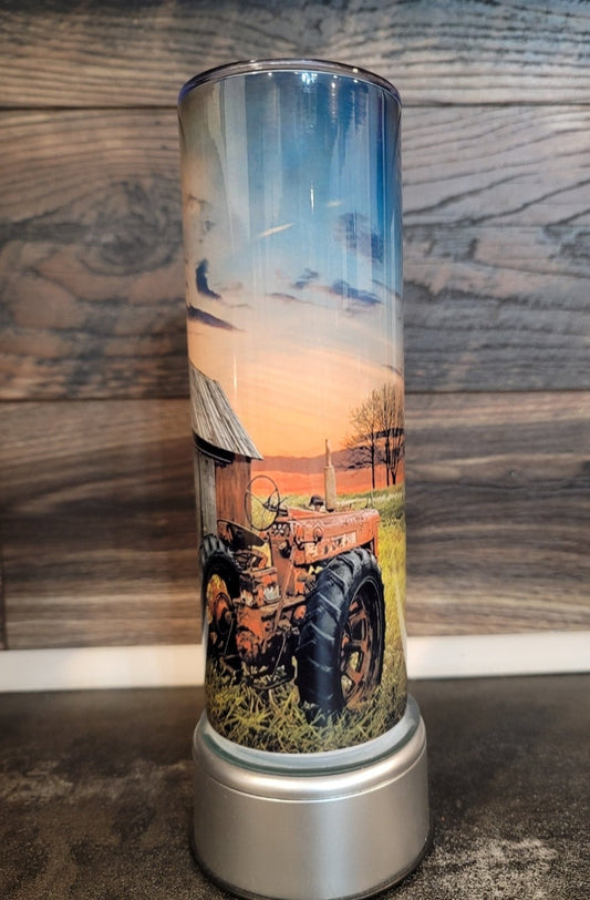 Red Tractor Barn 20oz